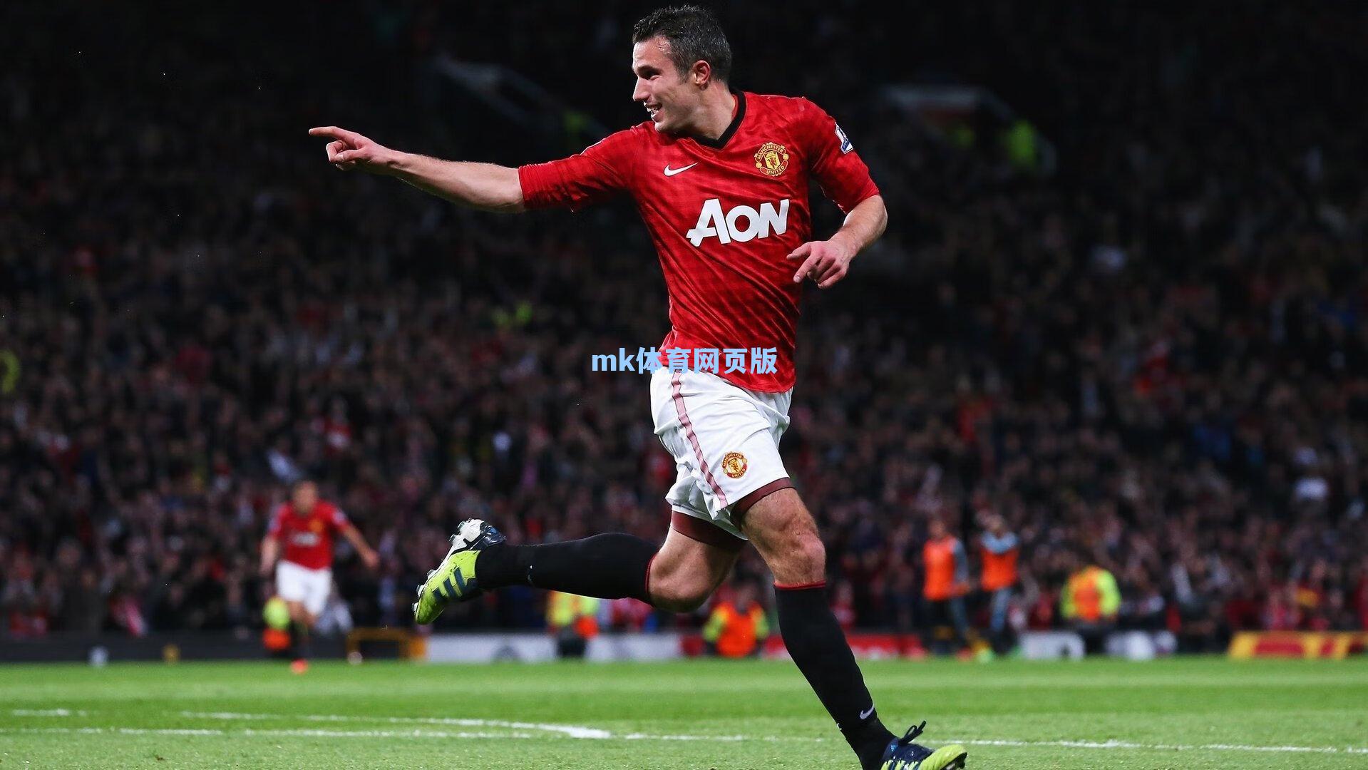 武汉三镇为保级祭出重磅引援 签下日职联金靴补强锋线